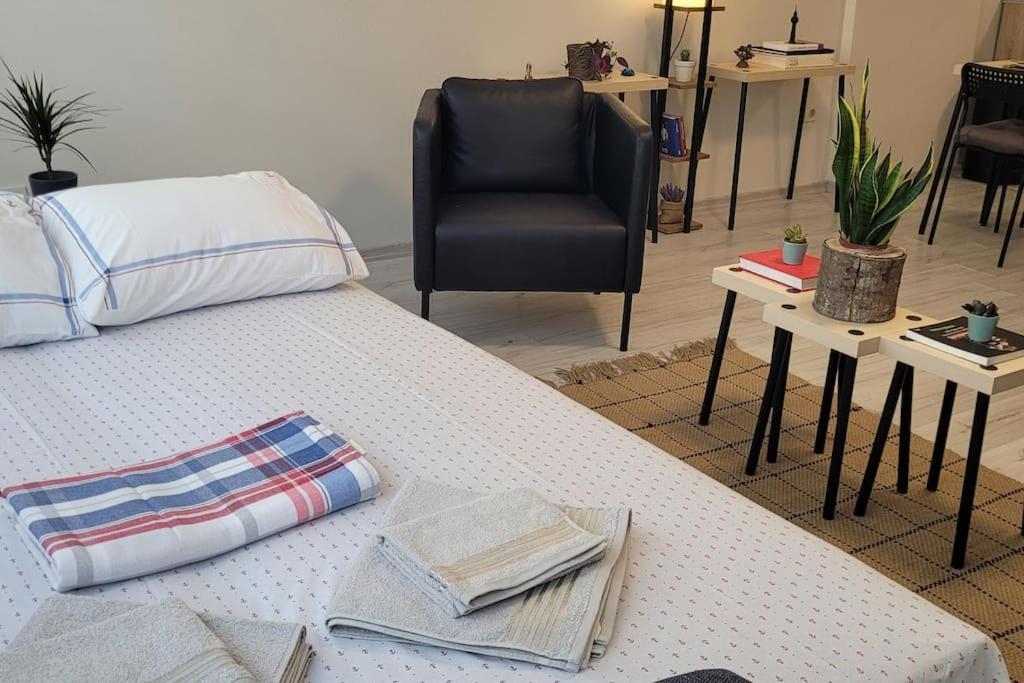 Апартаменты New Cosy Studio In The Heart Of Kadikoy Стамбул Экстерьер фото